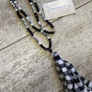 Buffalo plaid tassle fashion necklace